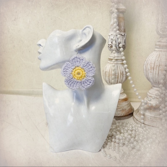 Handmade Boho Lilac Daisy Crochet Drop Earrings - Picture 8 of 8